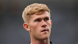 Lewis Hall zostanie w Newcastle? Manchester United otrzymał bolesny cios