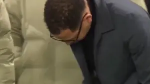 Liam Rosenior odpowiada na krytykę po meczu z Manchesterem United. Chodzi o Alejandro Garnacho