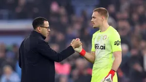 Liam Rosenior reaguje na błąd Jorgensena. Jasny przekaz trenera