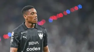 Lille walczy o podpis byłego gracza Manchesteru United. Napastnik odrzucił już dwie oferty