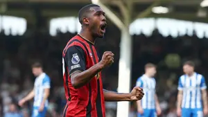 Liverpool chce następcę Mohameda Salaha. Stanowcza odpowiedź Bournemouth w sprawie 18-latka