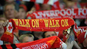 Liverpool i PSG walczą o następcę Mohameda Salaha. Gigantyczna kwota za 19-latka z Lipska