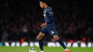 Liverpool i Tottenham walczą o Greenwooda. W grze 90 milionów euro