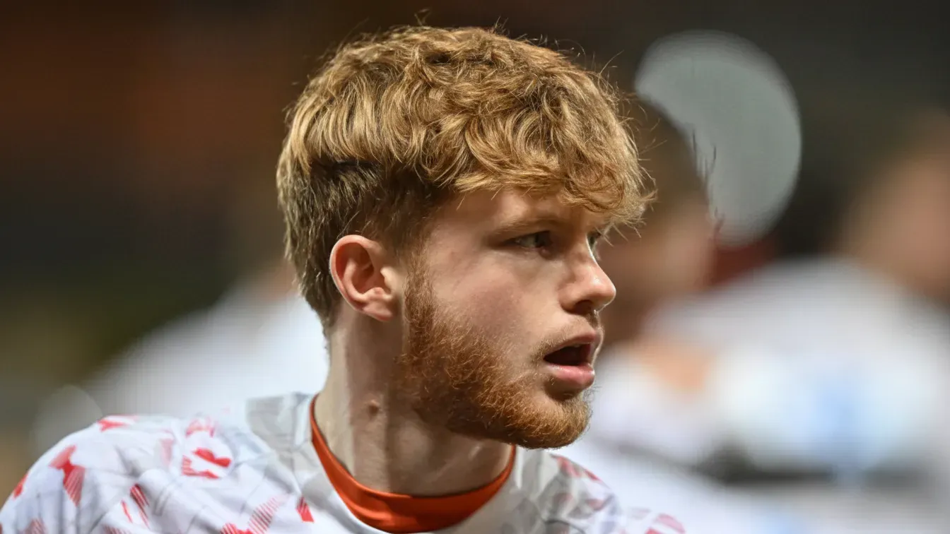 Liverpool oddaje utalentowanego kapitana. Zaskakujący kierunek i niska kwota transferu