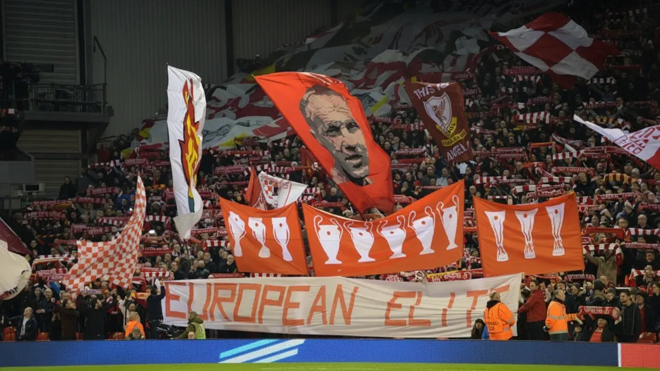 Liverpool traci wielki talent na rzecz PSG. W grze o następcę Salaha zostały trzy nazwiska