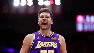 Los Angeles Lakers zaprezentowali nową koszulkę. Wyjątkowy projekt dla Luki Doncicia