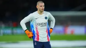 Lucas Chevalier na zakręcie. Bramkarz PSG może stracić wyjazd na mundial