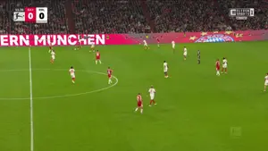 Luis diaz. Bayern na prowadzeniu! Znakomicie urwał się Kolumbijczyk i wykorzystał podanie Joshuy Kimmicha