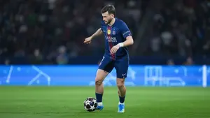 Luis Enrique nie ryzykował. PSG ucieka rywalom, a gruziński gwiazdor rozbił Nantes