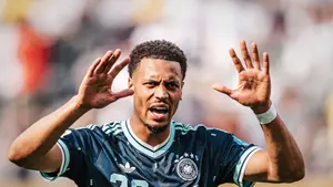Lukas Nmecha i Leeds utknęli w rozmowach. Napastnik chce regularniej grać
