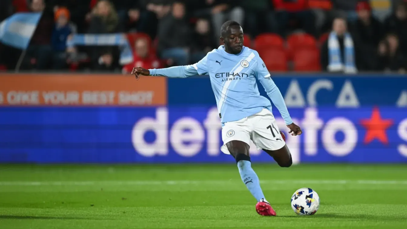 Mahamadou Sangaré opuszcza Manchester City. Wybrał zaskakujący kierunek