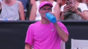 Majchrzak – Fils transmisja za darmo: Gdzie oglądać mecz dzisiaj na żywo, o której godzinie? (16.02.2026) [ATP Doha]