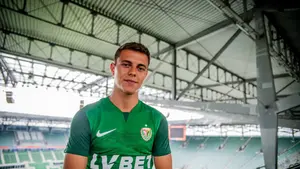 Maksymilian Dziuba zmieni klub? Lech Poznań szuka nowej opcji dla pomocnika