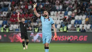 Mamardashvili może naciskać na odejście z Liverpoolu. Decyzja zależy od Alissona