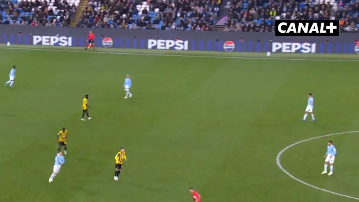 Manchester City nie zwalnia! Kapitalny gol Phila Fodena