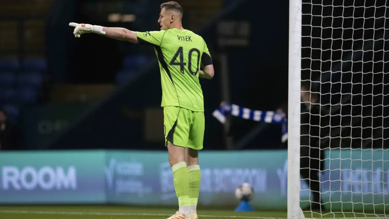 Manchester United może stracić wielki talent. Trzy kluby Premier League walczą o bramkarza