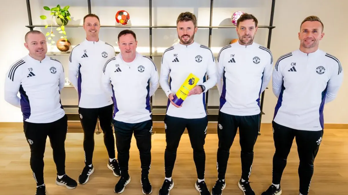 Manchester United ogłasza kluczowe decyzje. Michael Carrick skompletował sztab szkoleniowy