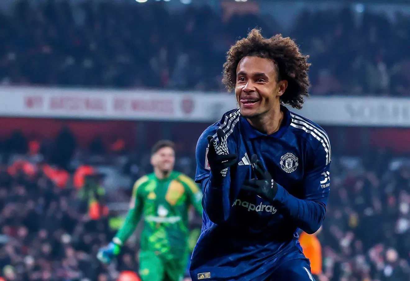Manchester United otrzymał ofertę za Joshuę Zirkzee. Napastnik może opuścić klub
