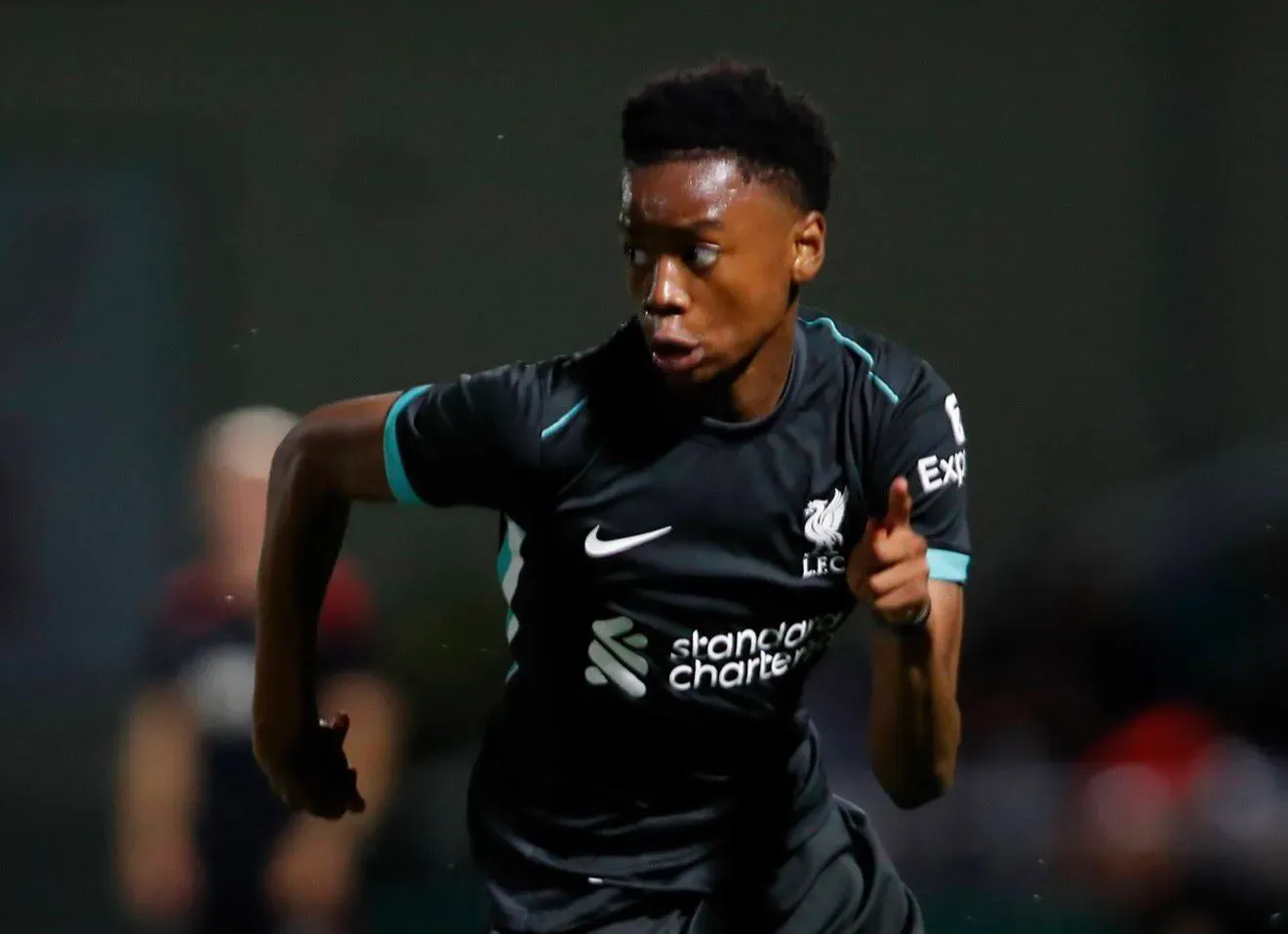Manchester United pozyskał Isaaca Konde z Liverpoolu i szykuje oficjalne ogłoszenie