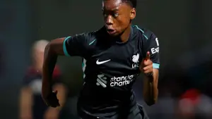 Manchester United pozyskał Isaaca Konde z Liverpoolu i szykuje oficjalne ogłoszenie