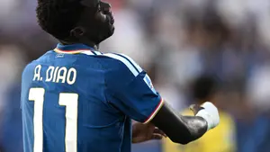 Manchester United prowadzi w wyścigu po Assane’a Diao. Skauci oglądali go trzy razy