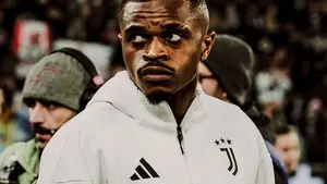 Manchester United rozważa transfer Pierre'a Kalulu