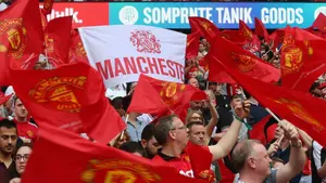 Manchester United wyciąga najcięższe działo. Sir Alex Ferguson wraca do gry o 18-letnią gwiazdę