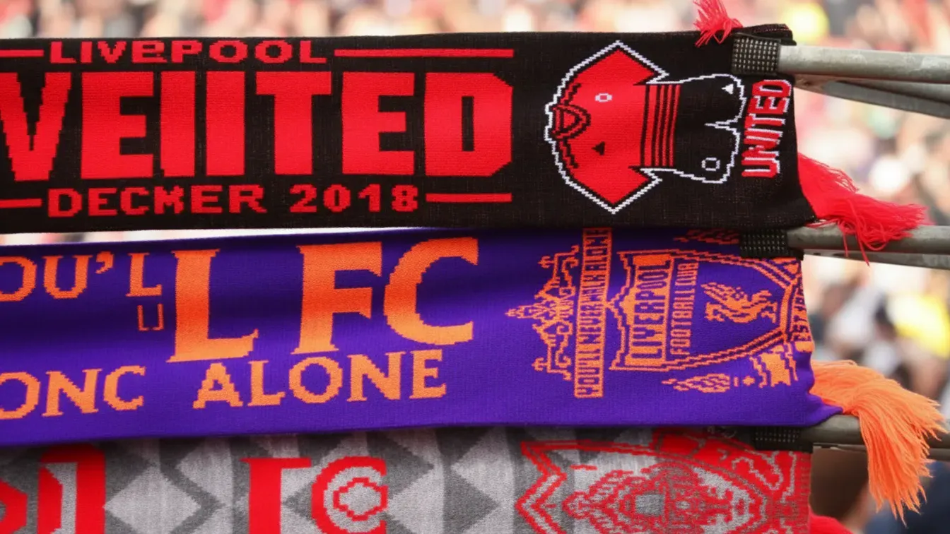 Manchester United wygrywa walkę o talent Liverpoolu. 16-latek zmienia barwy