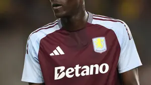 Manchester United celuje w pomocnika Aston Villi. Onana na liście życzeń Czerwonych Diabłów