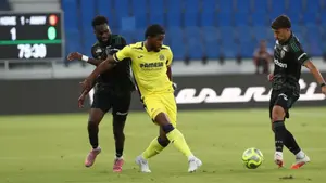 Manchester United zarobi fortunę? Como rozbija bank za obrońcę Villarreal