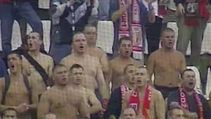 Mariusz Jop strzelający dwa gole Wiśle Kraków? Tak było, mamy na to dowody! Dziś w roli trenera były obrońca
