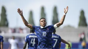 Mbappe uderza w stół przed galą Ballon d'Or. „Nie było lepszego gracza”
