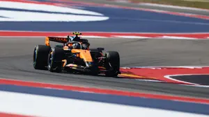 McLaren poprawia MCL40. Ostatnie pakiety trafią do bolidu w trzech etapach