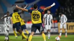 Miał zastąpić gwiazdę w Interze Mediolan, ale oblał testy. Teraz trafia do Premier League