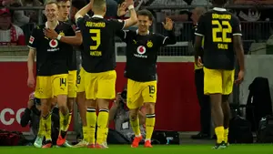 Michael Olise z hat-trickiem, a Werder z wielkim powrotem. Oto bohaterowie 4. kolejki Bundesligi