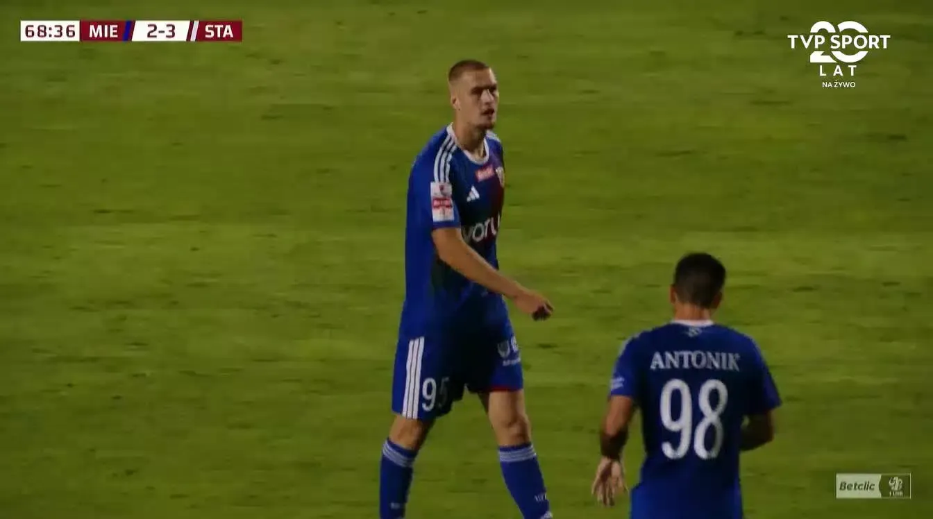 Miedź Legnica 2-3 Stal Rzeszów