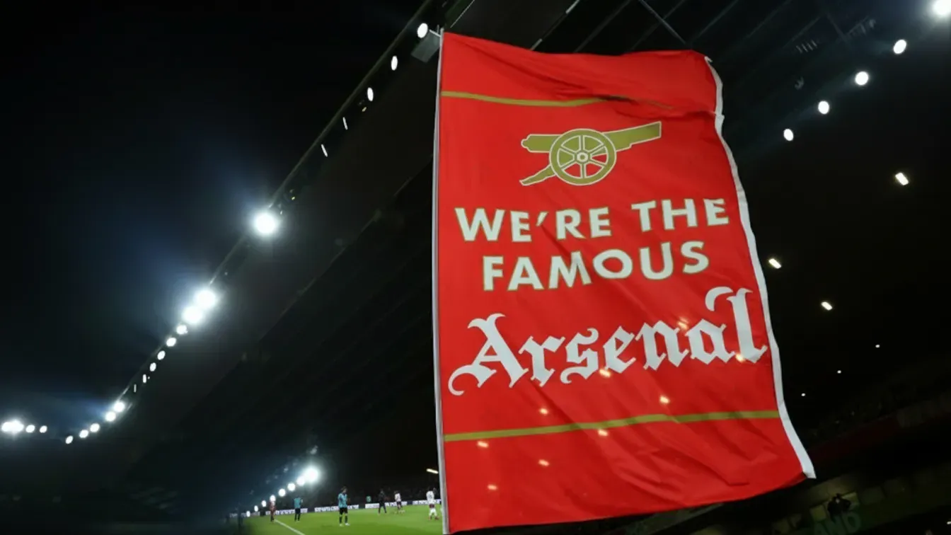 Mistrzowie Anglii w ogniu krytyki. Jamie Carragher punktuje błędy Arsenalu na rynku