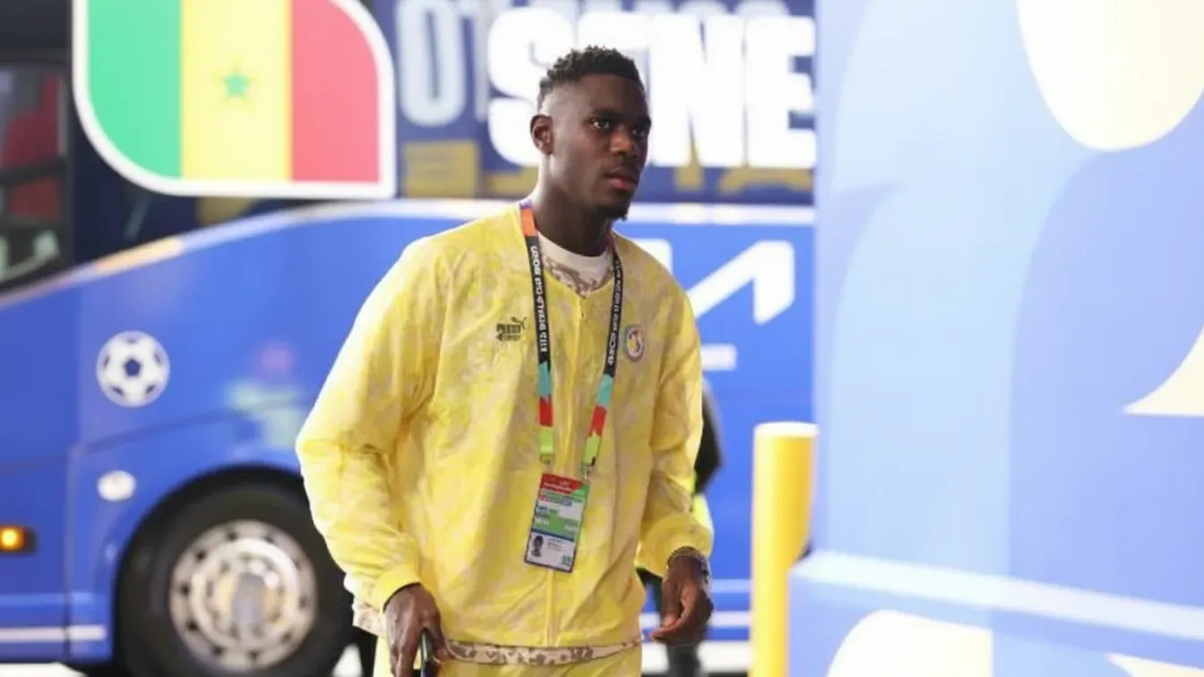 Moussa Niakhaté opuścił zgrupowanie Senegalu. Nie zagra z Komorami