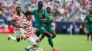 Moustapha Mbow na celowniku klubu z Londynu. Transferowy zwrot w ostatniej chwili