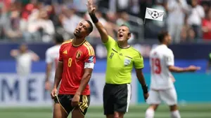 Mundialowy koszmar Belgii trwa. Czerwona kartka i fatalna decyzja trenera