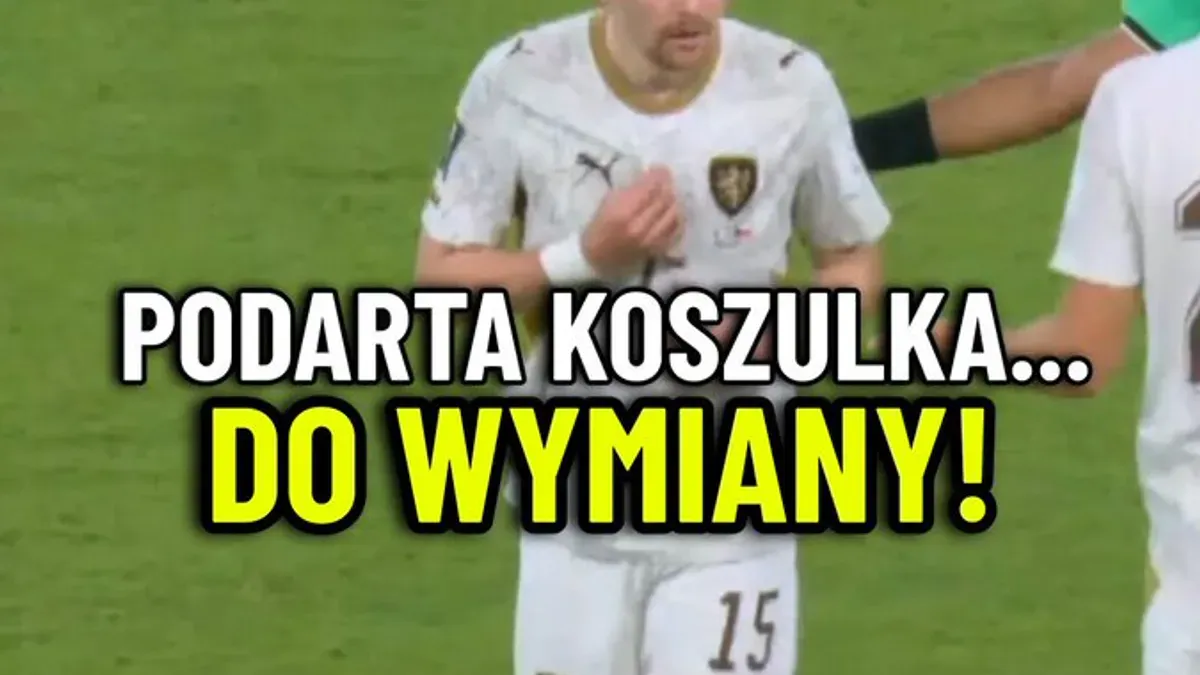 Na boisku WALKA. I tylko goli brak. Do przerwy bezbramkowy remis. Oglądaj