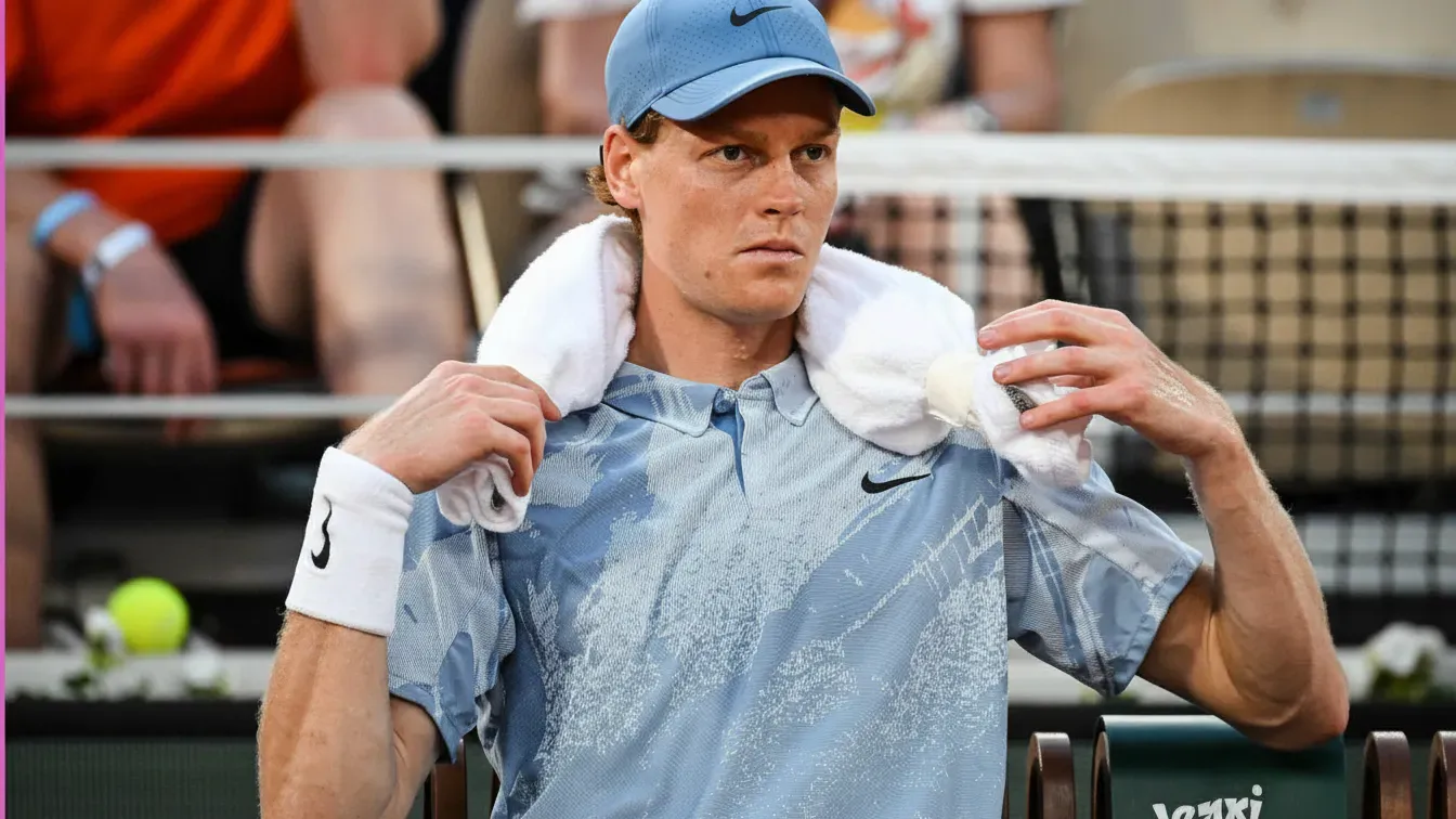 Nagły zwrot akcji u lidera rankingu. Jannik Sinner podjął zaskakującą decyzję przed Wimbledonem