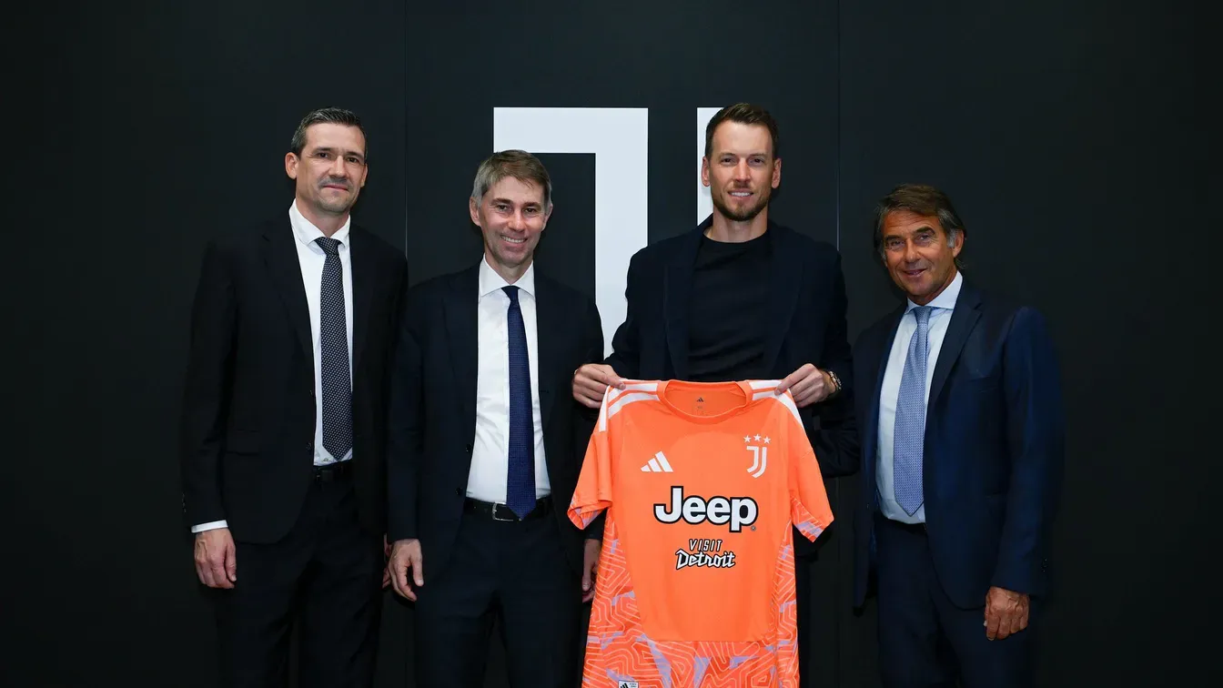Neto wraca do Juventusu i podpisał roczny kontrakt jako następca Kamila Grabary