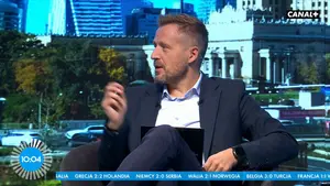 Nie milknie teoria spiskowa wokół "wykartkowania" Roberta Lewandowskiego.