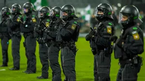 Niemiecki futbol pod ścianą. Kto zapłaci miliony za bezpieczeństwo na stadionach?
