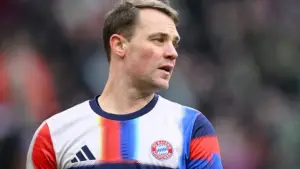Niepokój w Monachium po zejściu Neuera. Kompany i Freund wyjaśniają sytuację