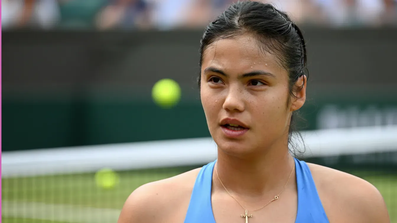 Niepokojące wieści z Wimbledonu. Brytyjska gwiazda w ortopedycznym bucie tuż przed startem