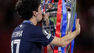 Niesamowita gablota gwiazdy PSG. Vitinha kolekcjonuje trofea w ekspresowym tempie