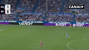 Niesamowity gol Mariano Diaza! Ten strzał trzeba zobaczyć