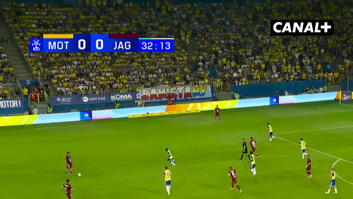 Nik preleeeec! Drugi mecz i drugi gol słoweńskiego napastnika Jagiellonii! Mecz Motor - Jagiellonia trwa w CANAL+: